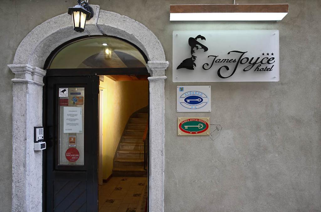 Hotel James Joyce Триест Экстерьер фото